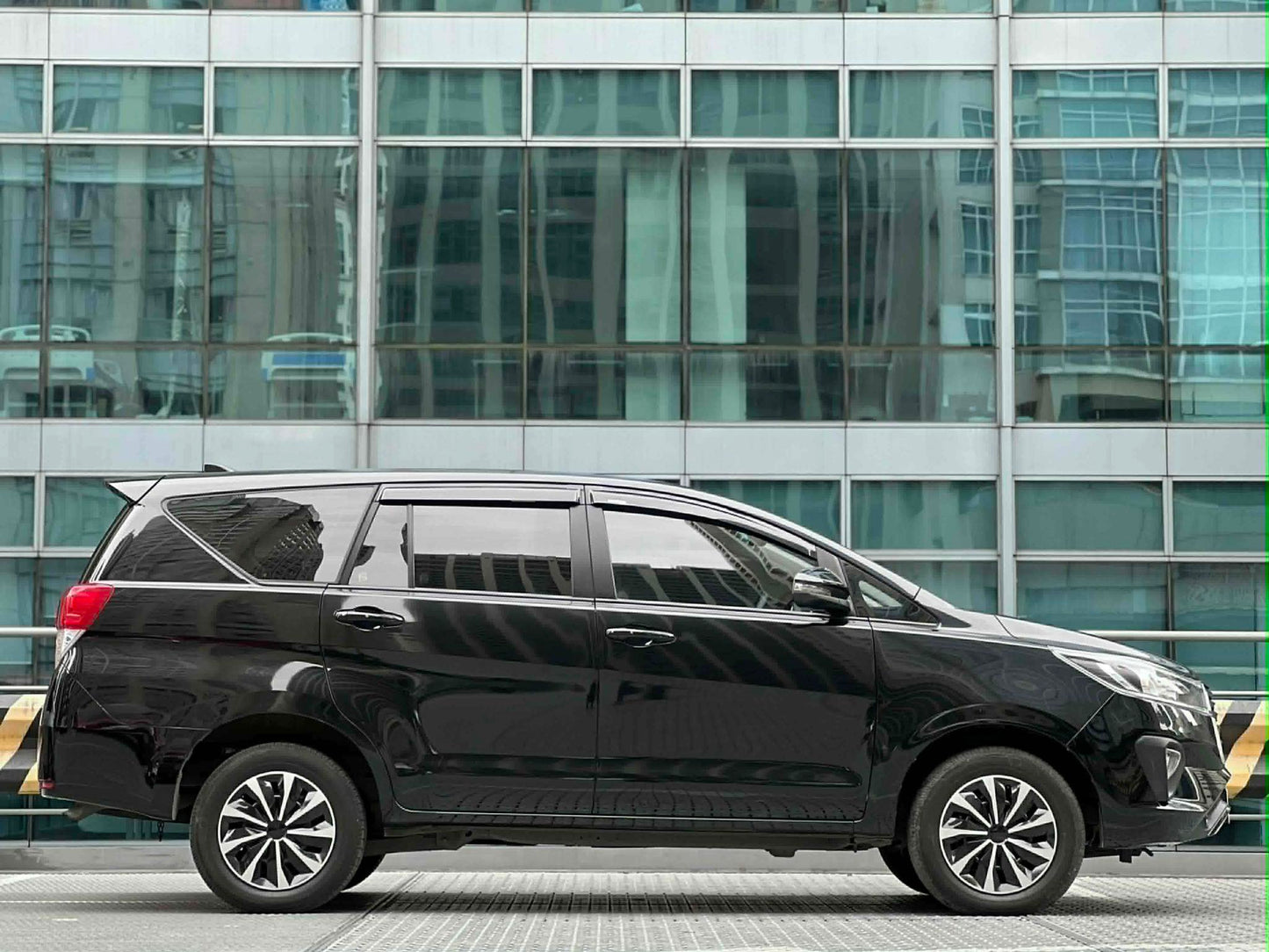 2024 Toyota Innova 2.8 XE,  Automatic, Diesel