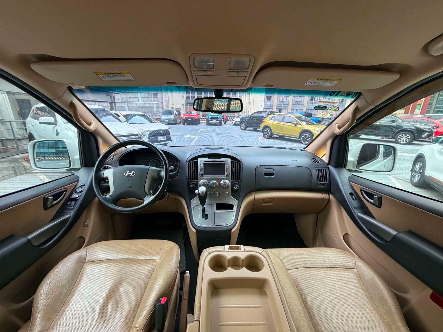 2015 Hyundai Starex Gold 2.5, Automatic, Diesel
