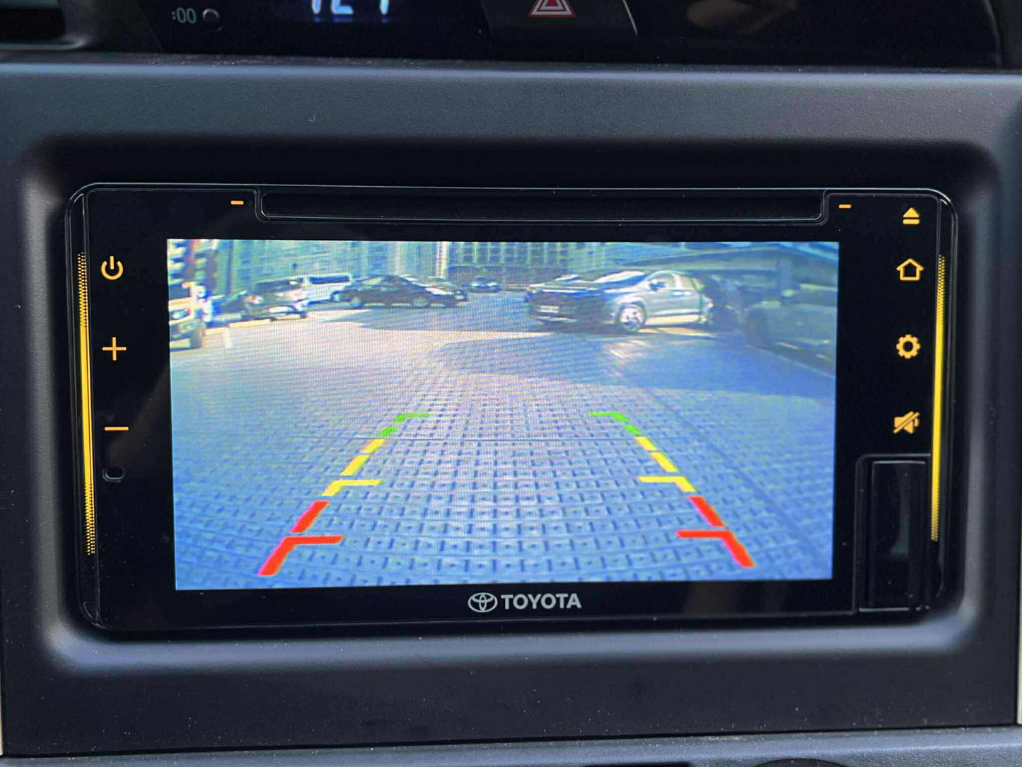 2018 Toyota Innova E, Automatic,  Diesel