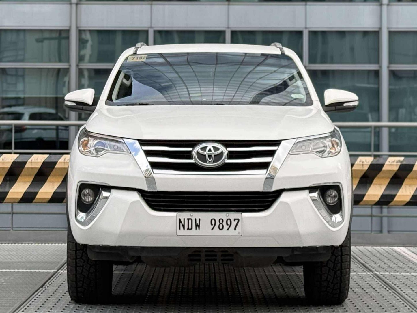 2016 Toyota Fortuner G 4x2 2.4, Manual, Diesel