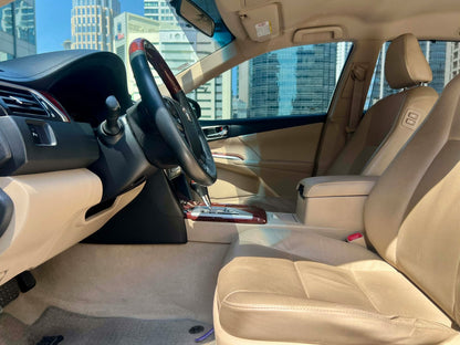 2013 Toyota Camty 2.5 V, Automatic, Gas