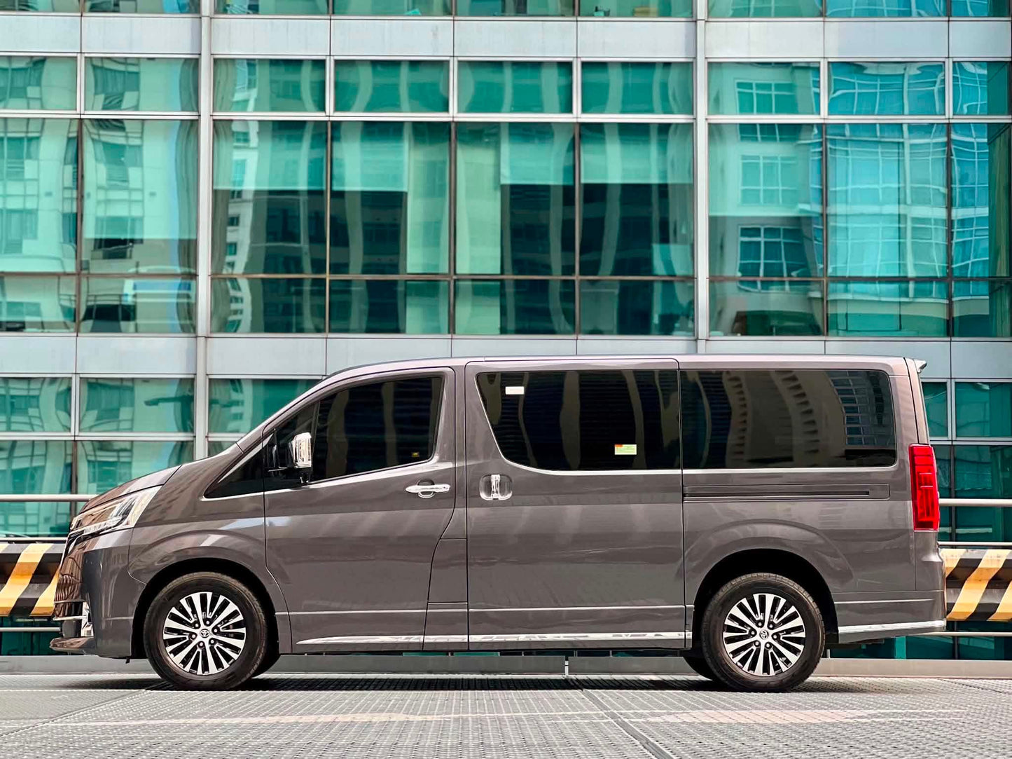 2021 Toyota Super Grandia Elite 2.8, Automatic, Diesel