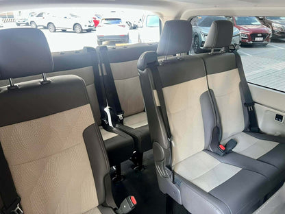 2024 Toyota GL Grandia 2.8L, Manual, Diesel