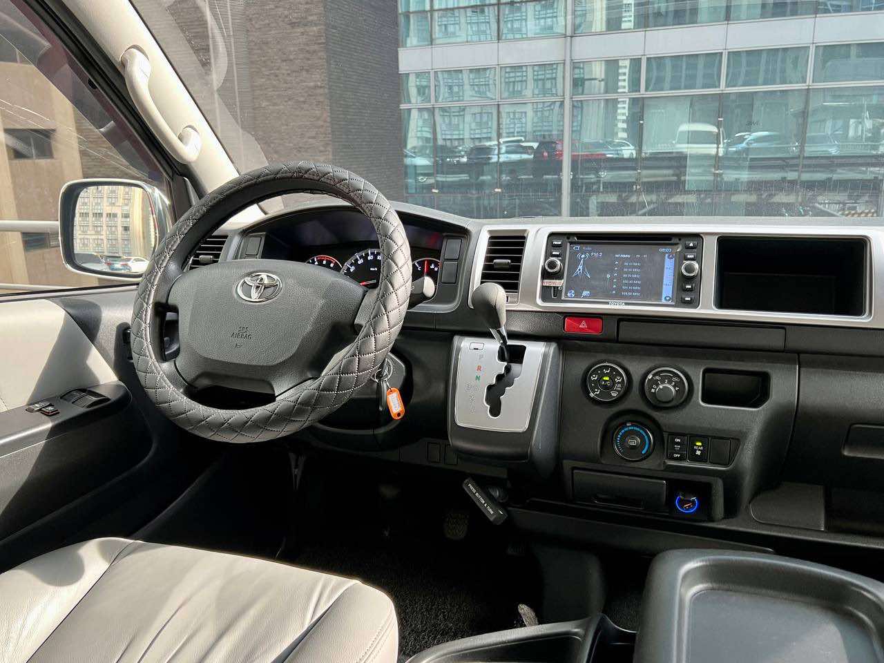 2017 Toyota Super Grandia 3.0 Leather, Automatic, Diesel