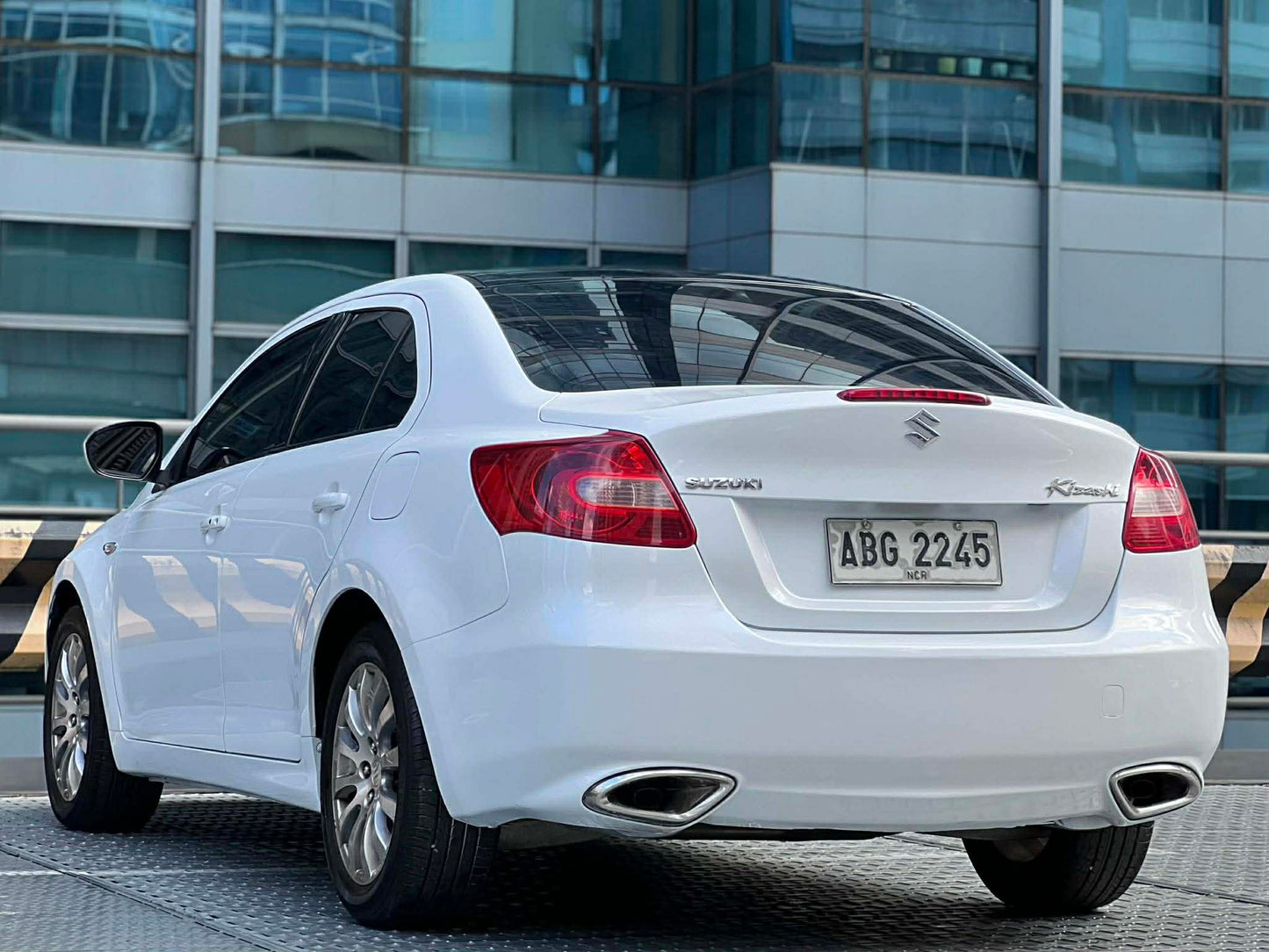 2012 Suzuki Kizashi 2.4, Automatic, Gas