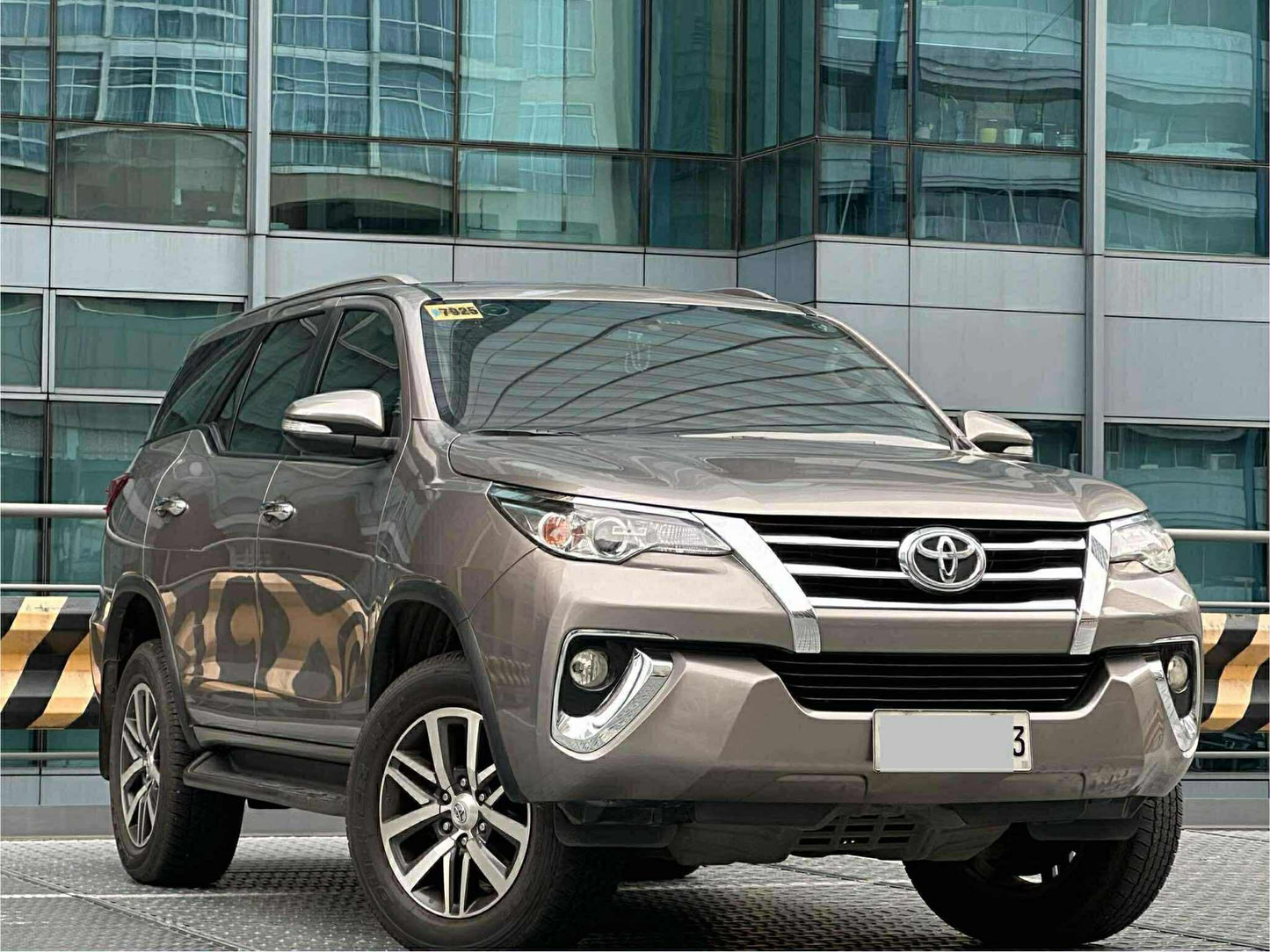 2018 Toyota Fortuner 4x2 V, Automatic, Diesel