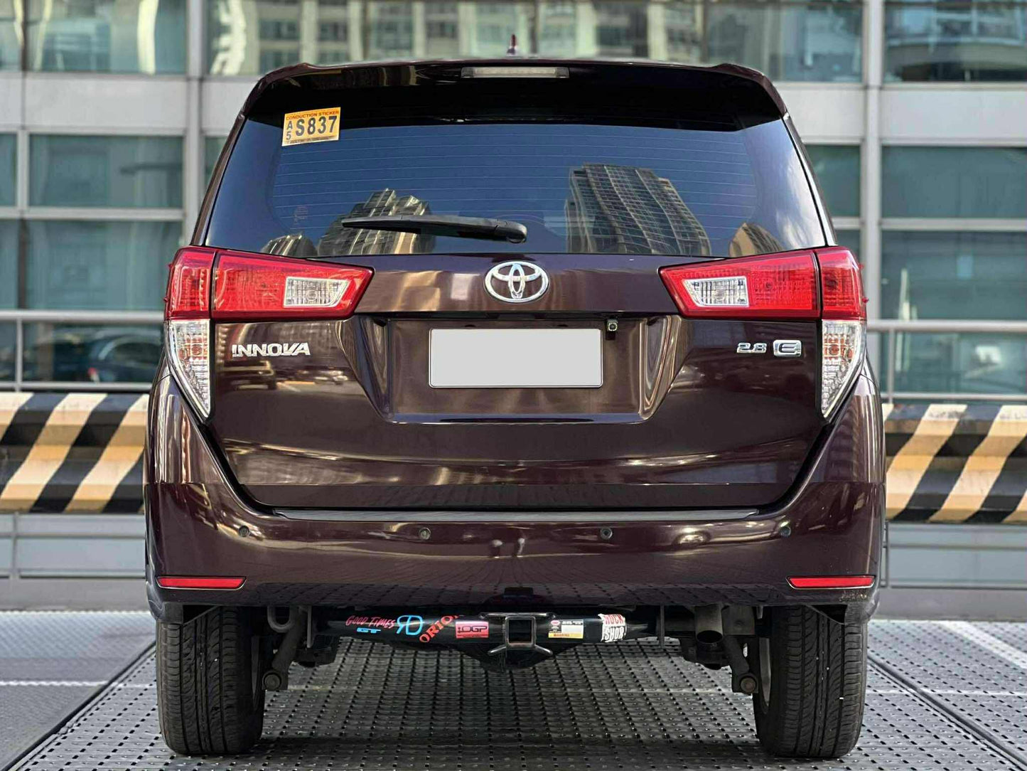 2018 Toyota Innova E, Automatic,  Diesel