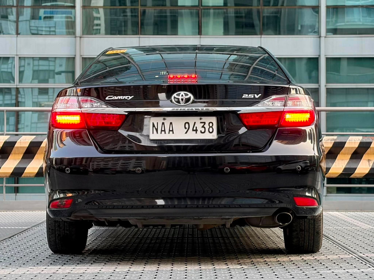 2018 Toyota Camry 2.5 V, Automatic, Gas