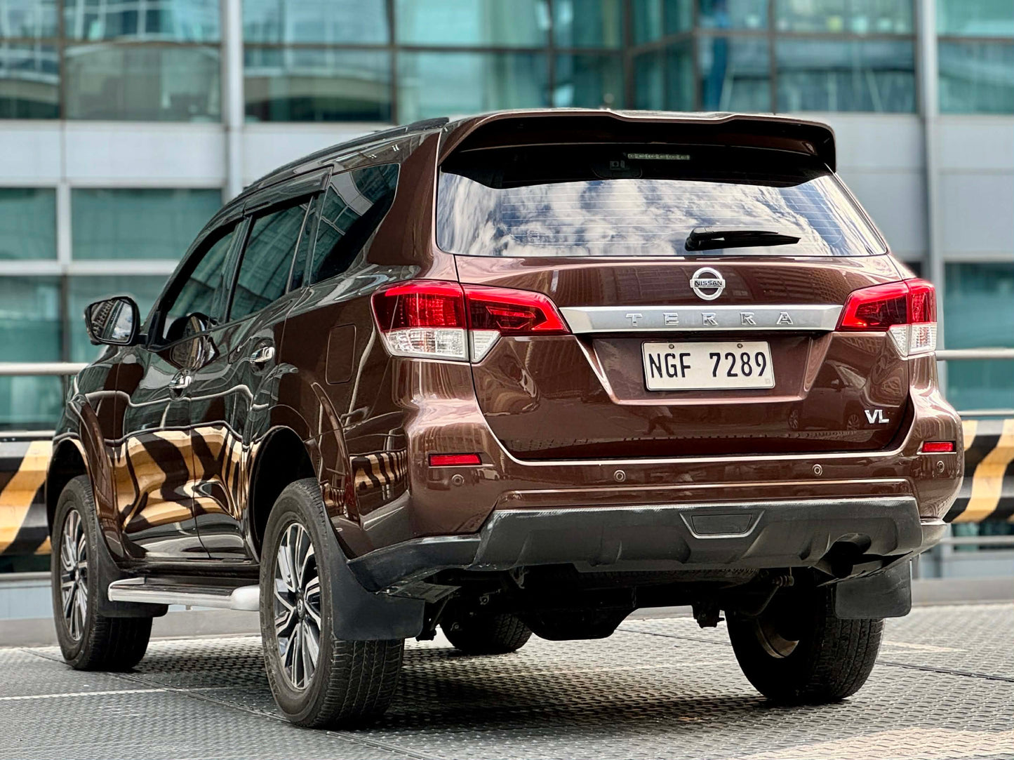 2020 Nissan Terra VL 4x2 2.5, Automatic, Diesel