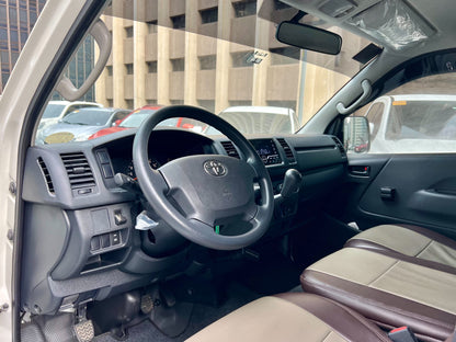 2023 Toyota Hiace Commuter 3.0, Manual, Diesel