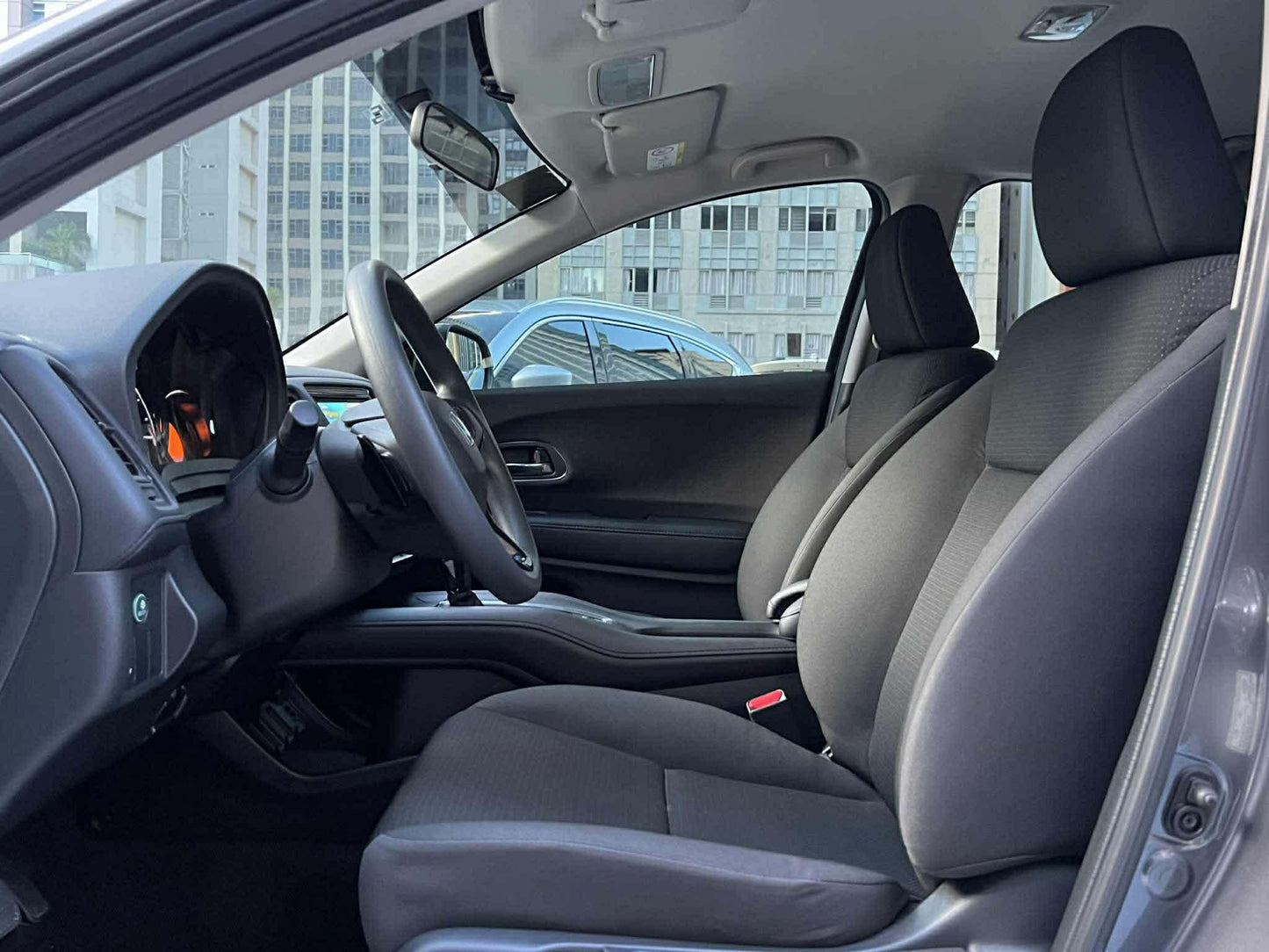 2021 Honda HRV 1.8 E, Automatic, Gas