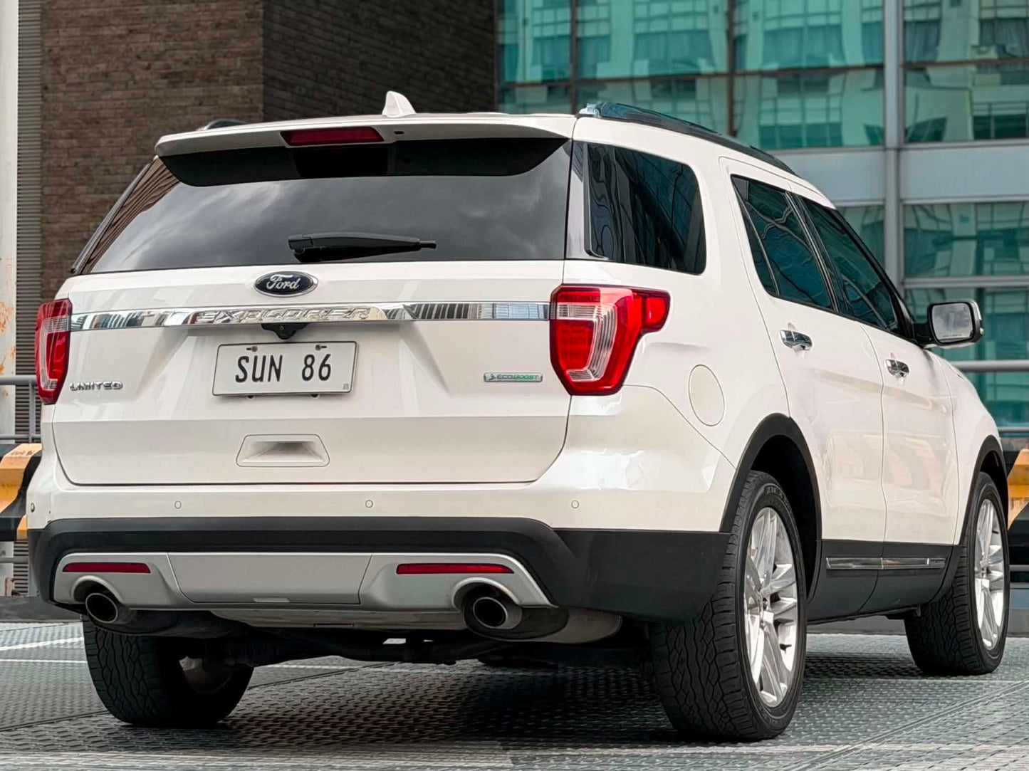 2016 Ford Explorer 2.3 Ecoboost 4x2, Automatic, Gas