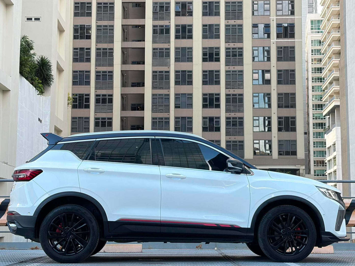 2023 Geely Coolray Sport SE 1.5,
Automatic, Gas