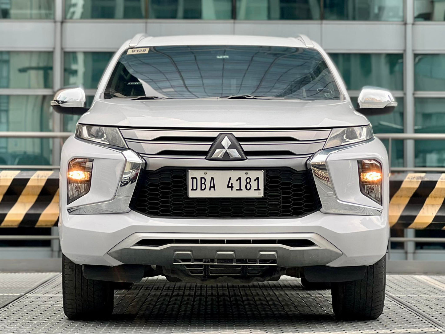 2020 Mitsubishi Montero GLX 2.5, Manual, Diesel