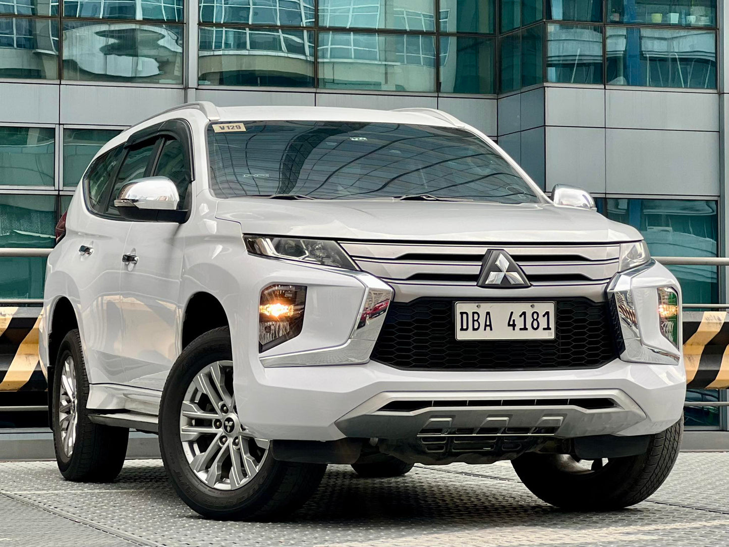2020 Mitsubishi Montero GLX 2.5, Manual, Diesel