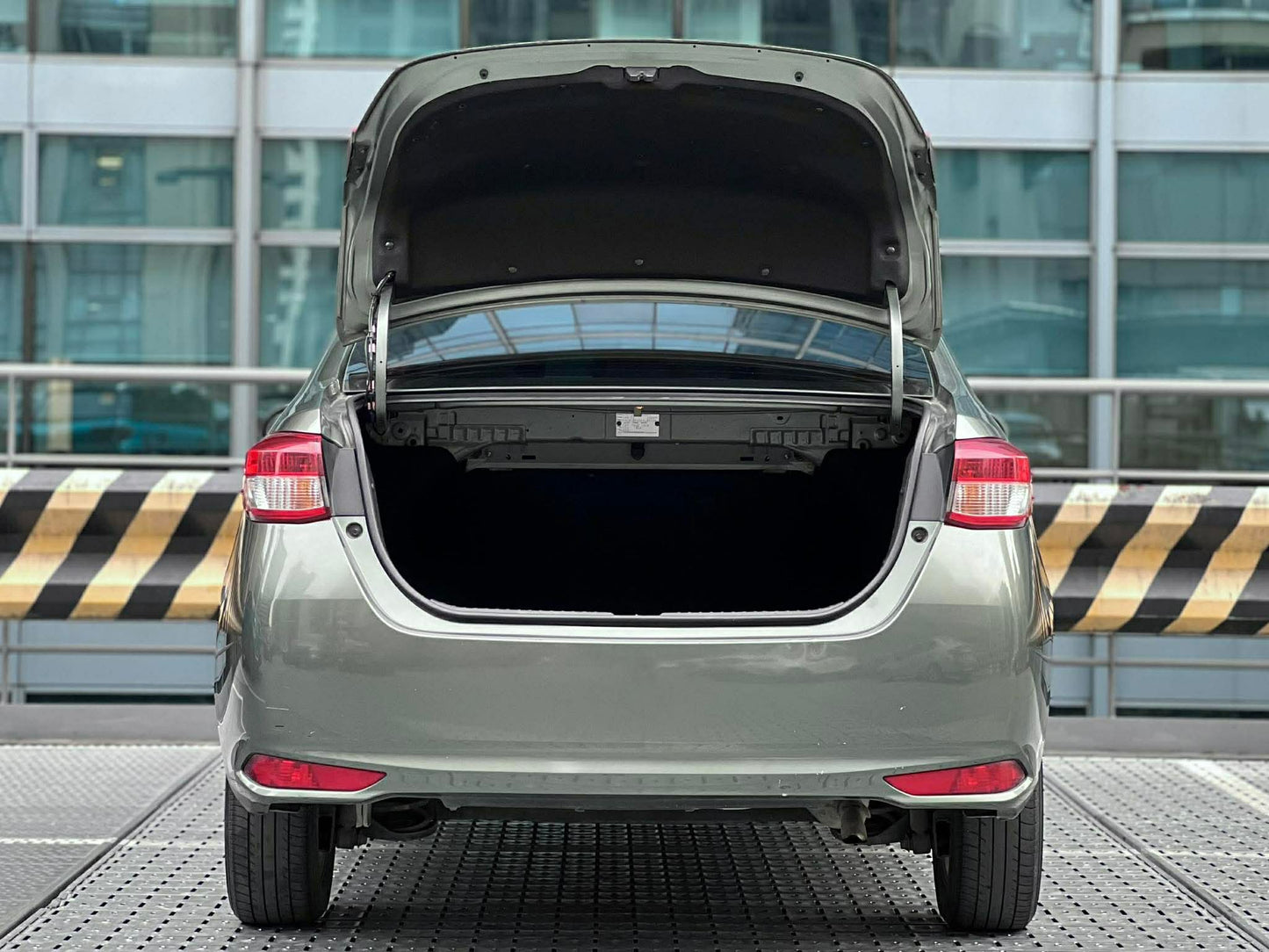 2020 Toyota Vios XLE, Manual, Gas