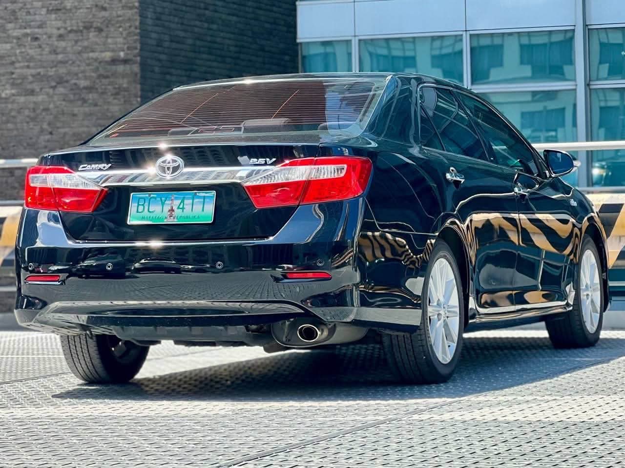 2014 Toyota Camry 2.4 V, Automatic, Gas