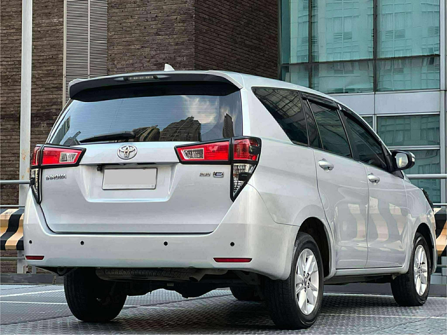 2017 Toyota Innova 2.8 E, Automatic, Diesel