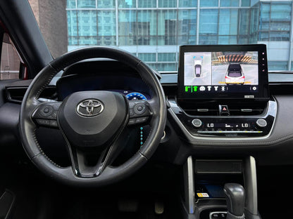 2024 Toyota Corolla Cross GRS Hybrid, Automatic, Gas