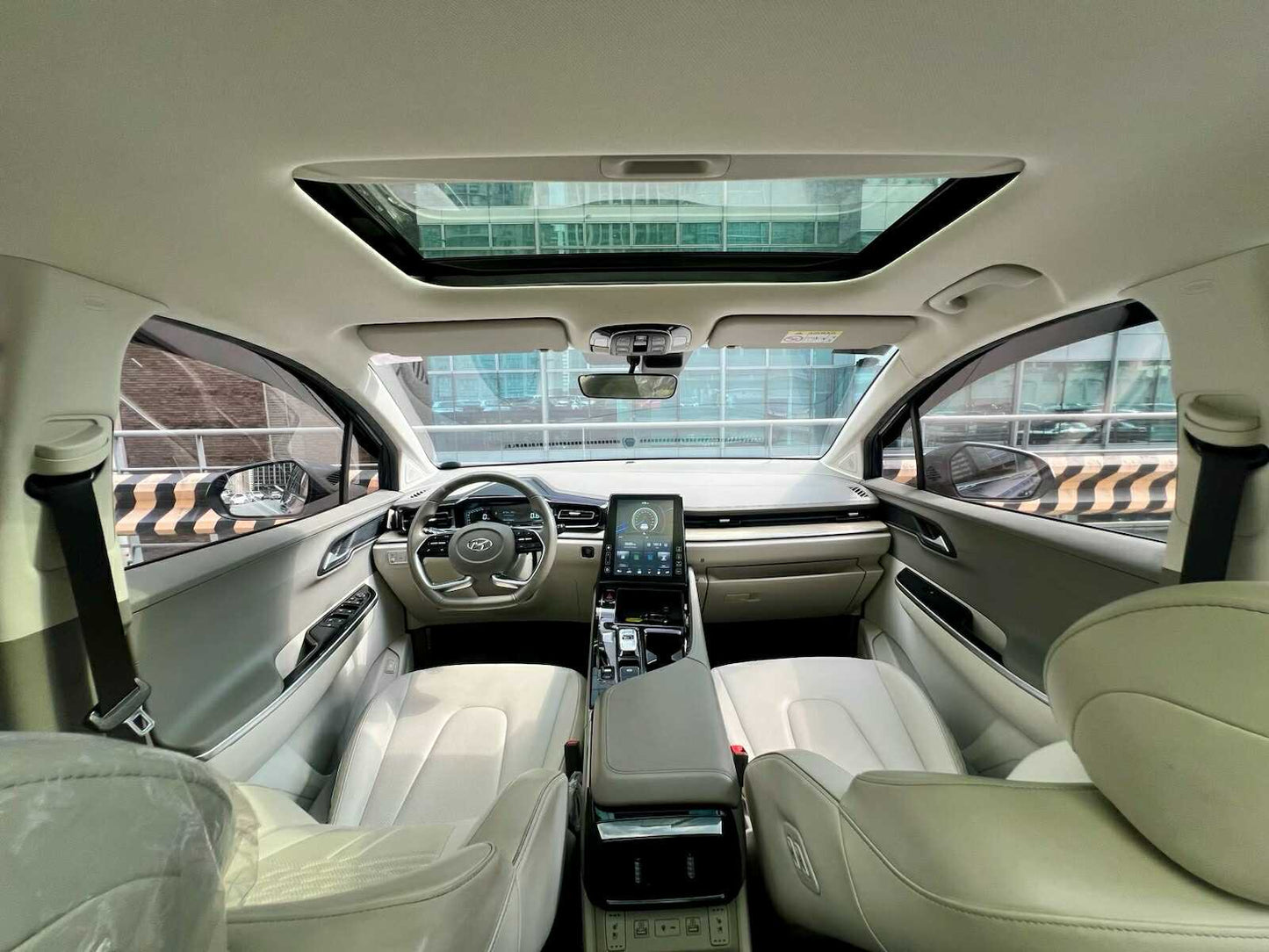 2024 Hyundai Custin 1.5T Premium, Automatic, Gas