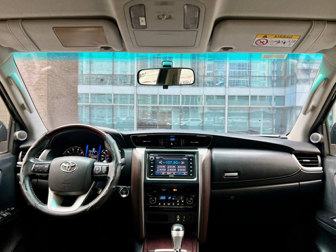 2018 Toyota Fortuner 4x2 V, Automatic, Diesel