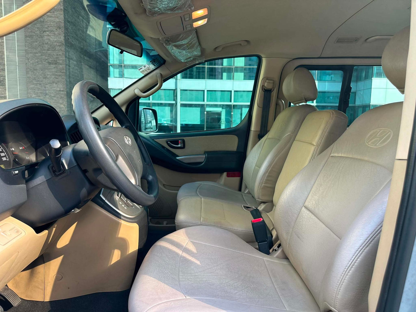 2015 Hyundai Grand Starex GL 2.5, Automatic, Diesel