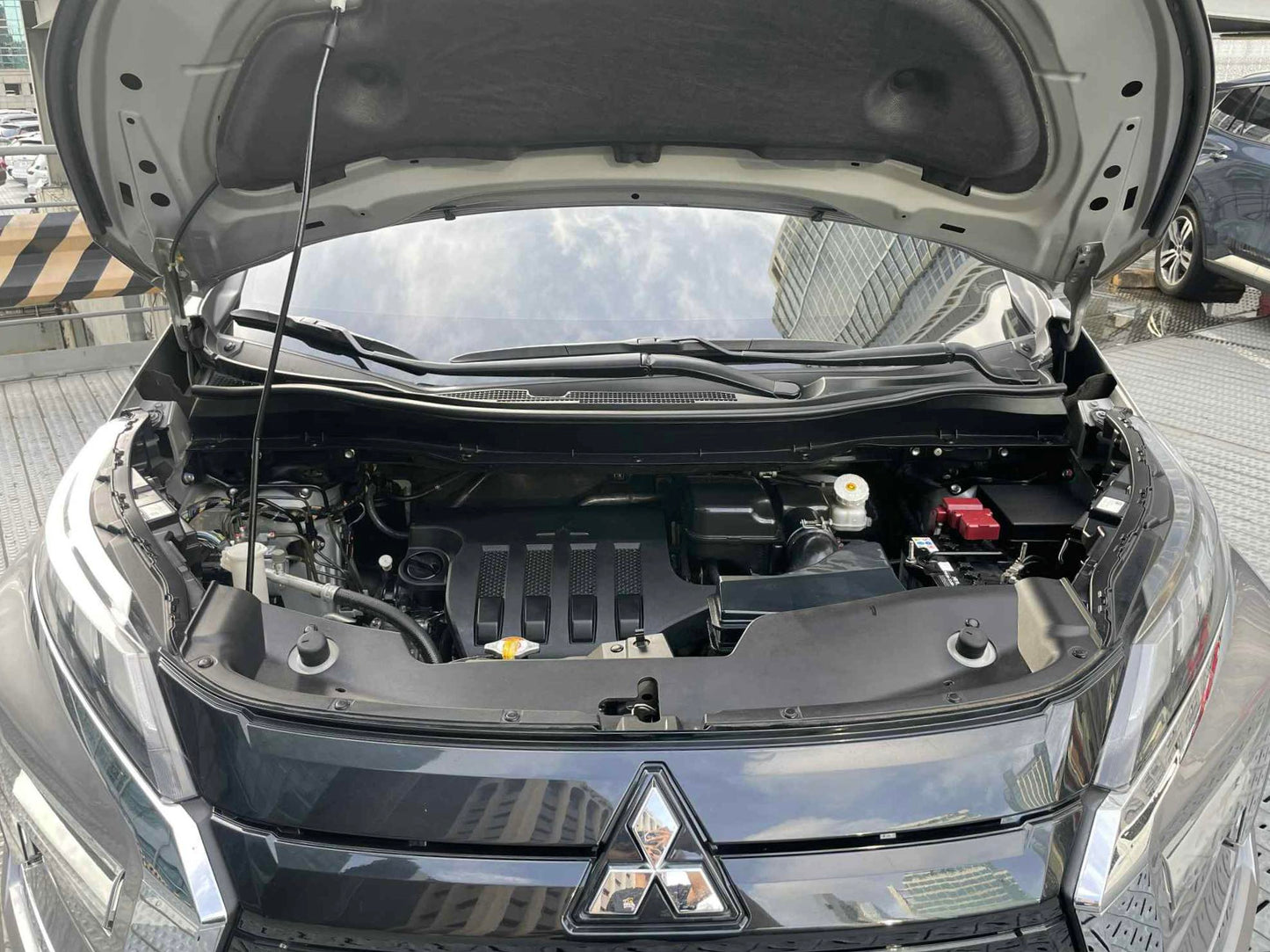 2023 Mitsubishi Xpander GLS, 1.5 Automatic, Gas