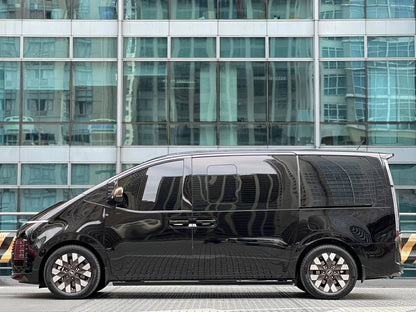 2023 Hyundai Staria Premium+ AWD 2.2, Automatic, Diesel