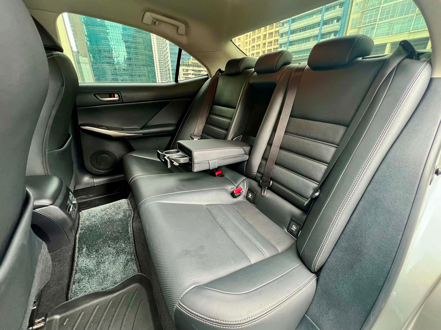 2018 Lexus IS350 V6, Automatic, Gas