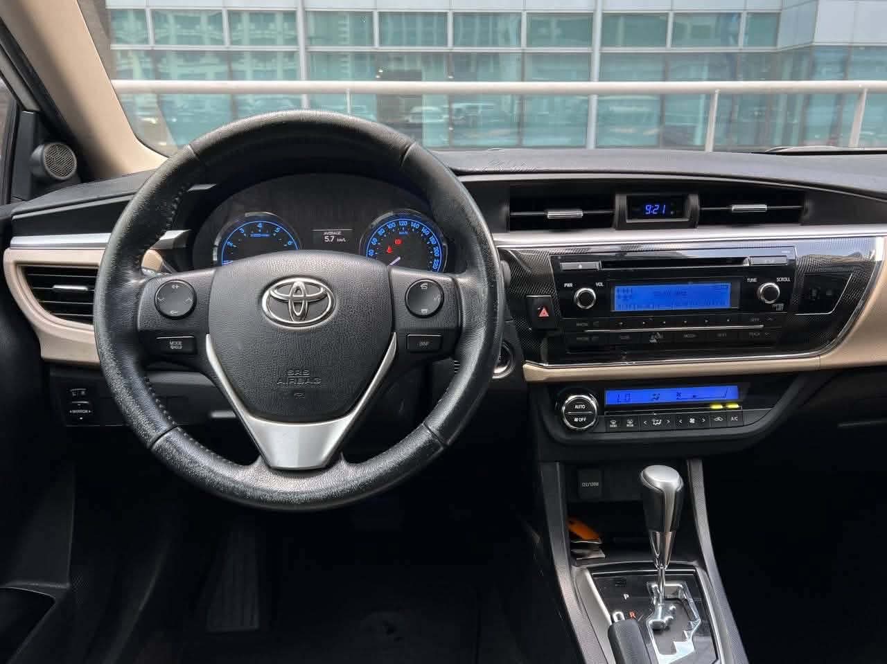 2014 Toyota Corolla Altis 1.6 V, Automatic, Gas