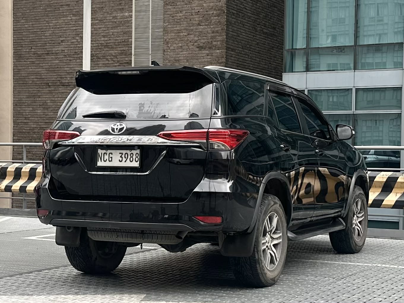 2016 Toyota Fortuner 2.4 G 4x2, Automatic, Diesel