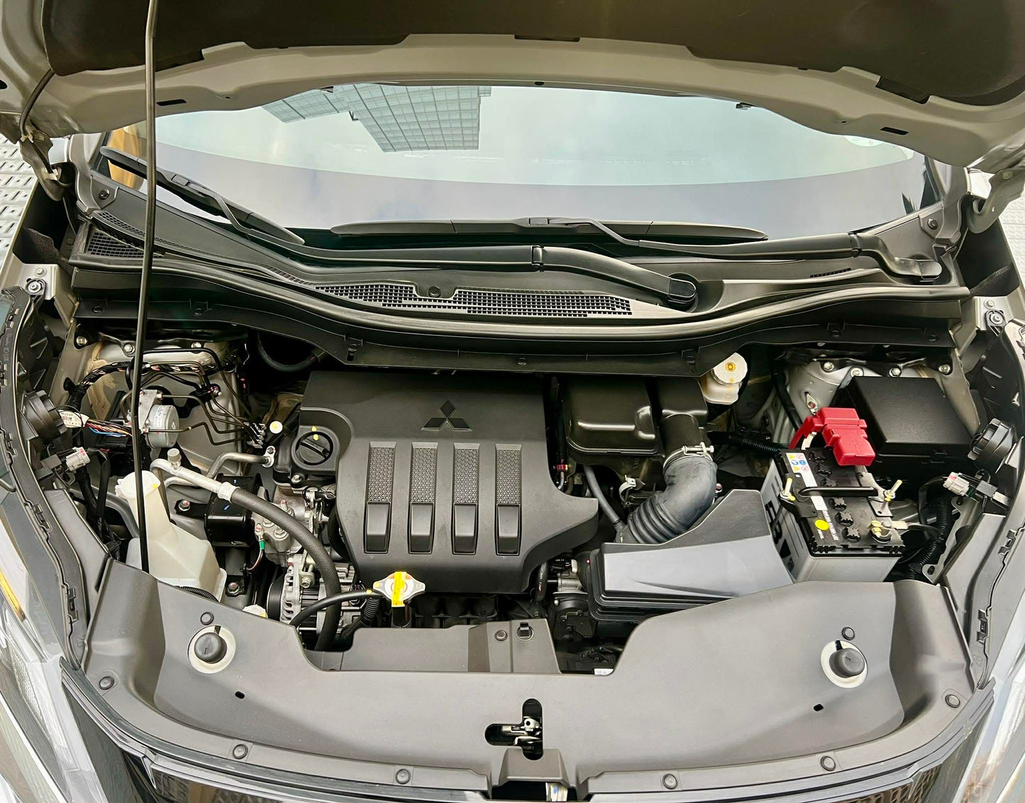 2024 Mitsubishi Xpander GLX, Automatic, Gas