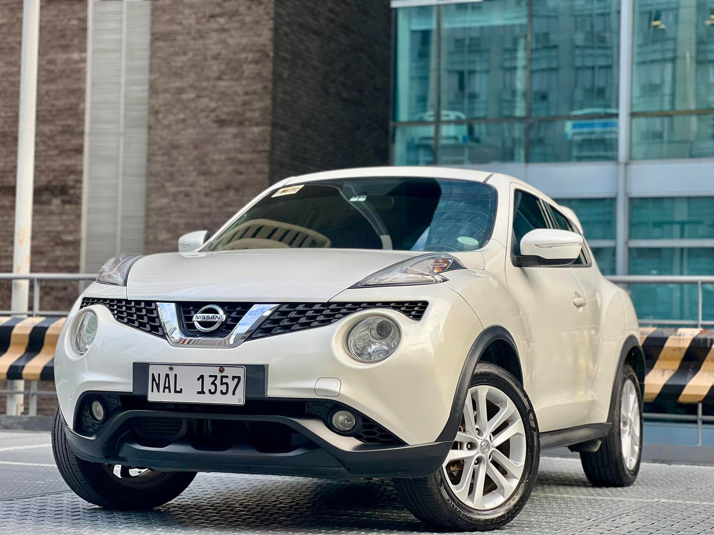 2017 Nissan Juke 1.6L CVT,  Automatic, Gas