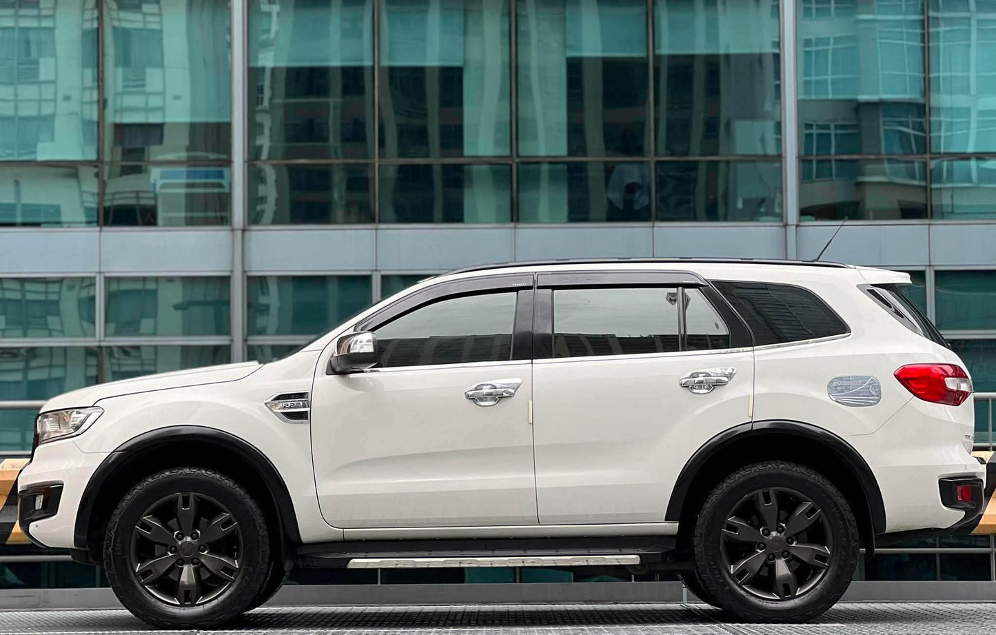 2016 Ford Everest Titanium 2.2 4x2, Automatic, Diesel