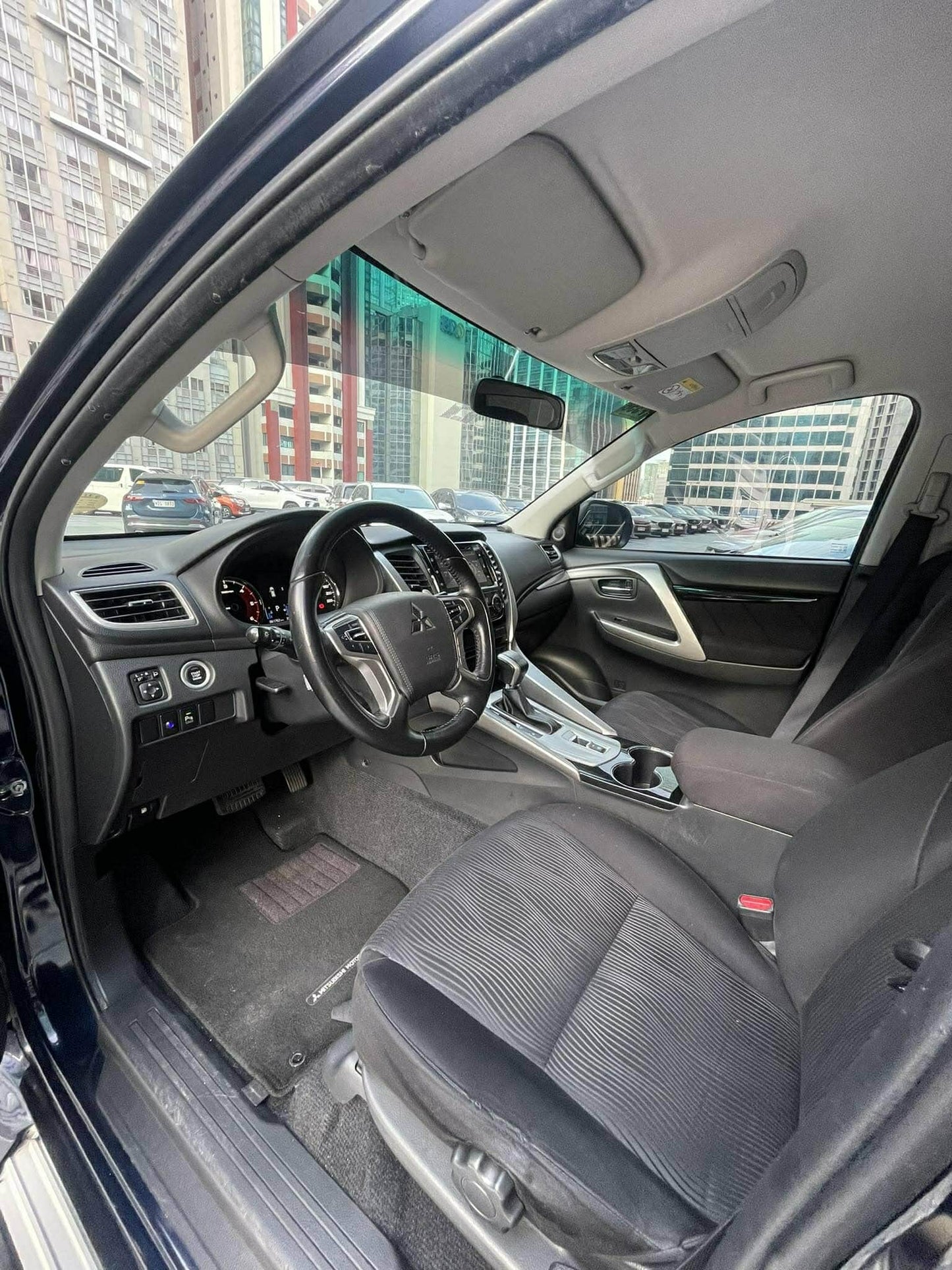 2017 Mitsubishi Montero GLS sport 4x2 2.4, Automatic, Diesel