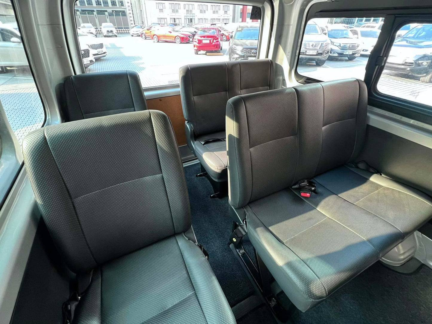 2021 Toyota HiAce Commuter 3.0, Manual, Diesel