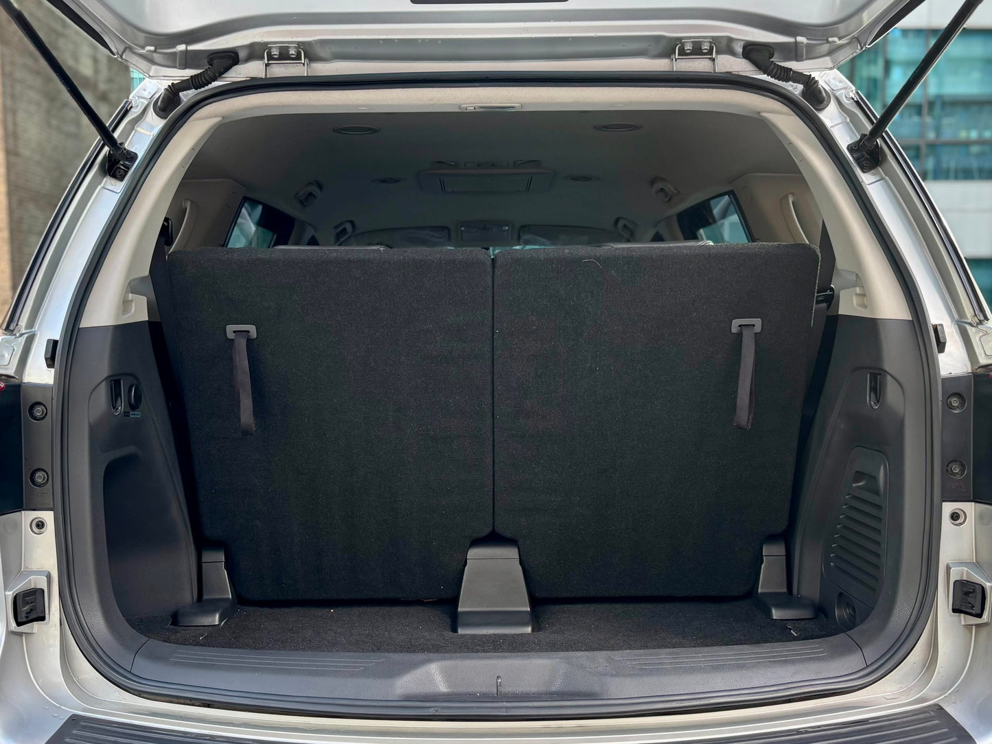 2017 Izuzu MUX LSA 4x2 3.0, Automatic, Diesel