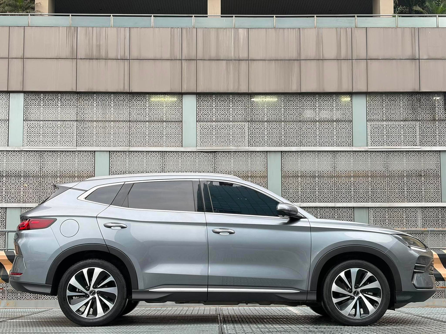 2025 BYD Sealion 6 DM-i PHEV, Automatic, Gas