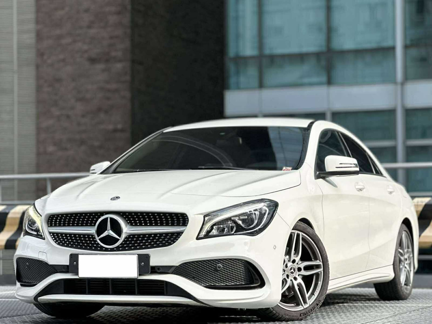 2018 Mercedes Benz CLA180 AMG Line 1.6, Automatic, Gas
