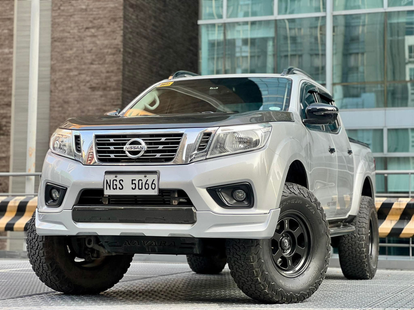 2021 Nissan Navara EL Calibre 4x2 2.5 Automatic Diesel