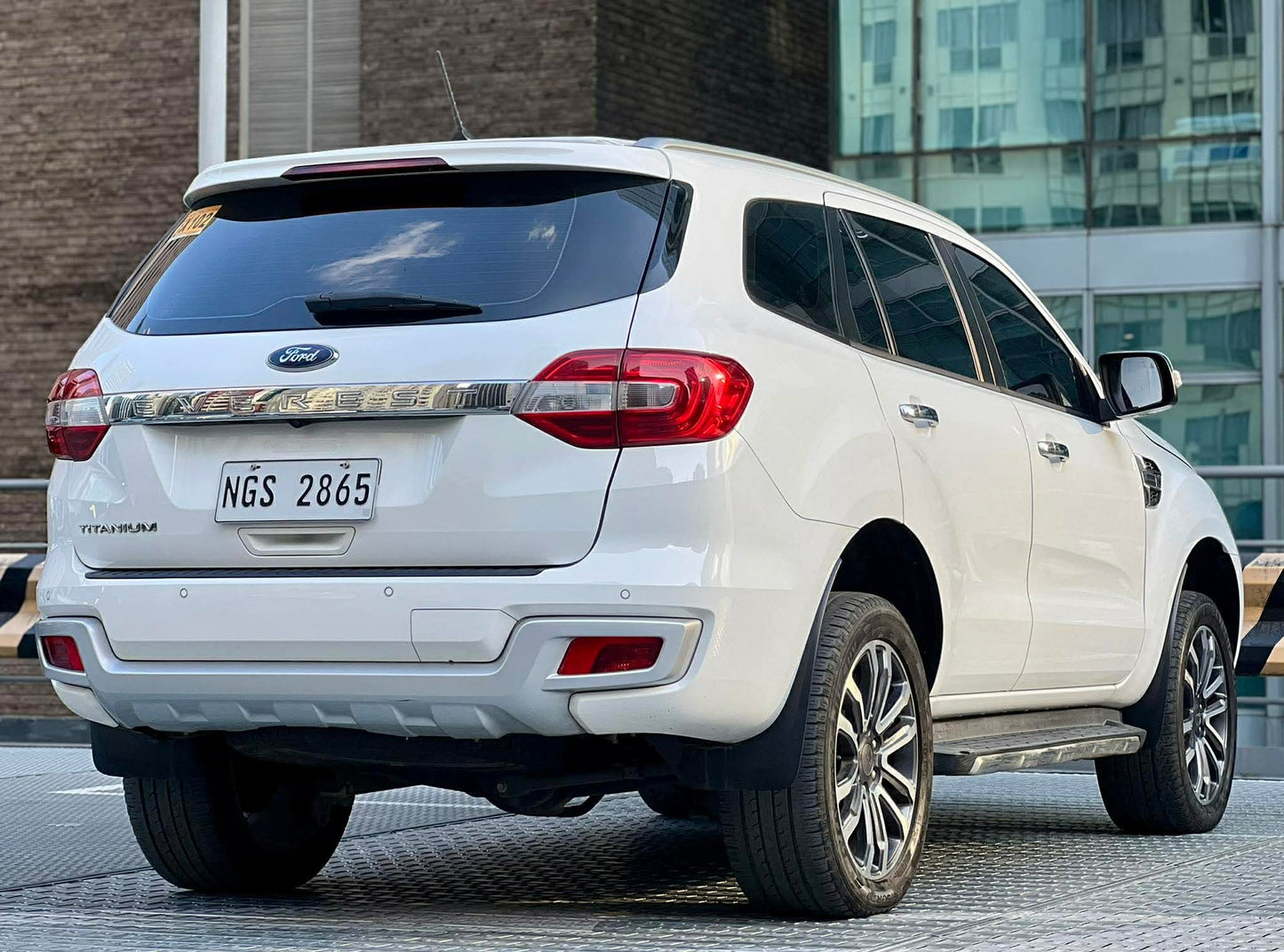 2020 Ford Everest 2.0 titanium 4x2, Automatic, Diesel