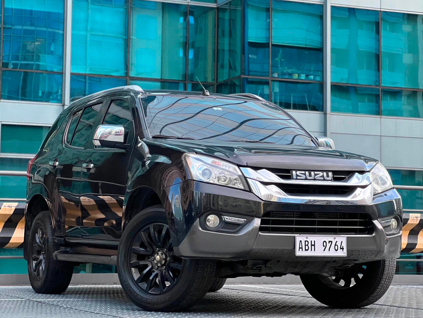2015 Isuzu MUX 2.5 LSA 4x4, Automatic, Diesel