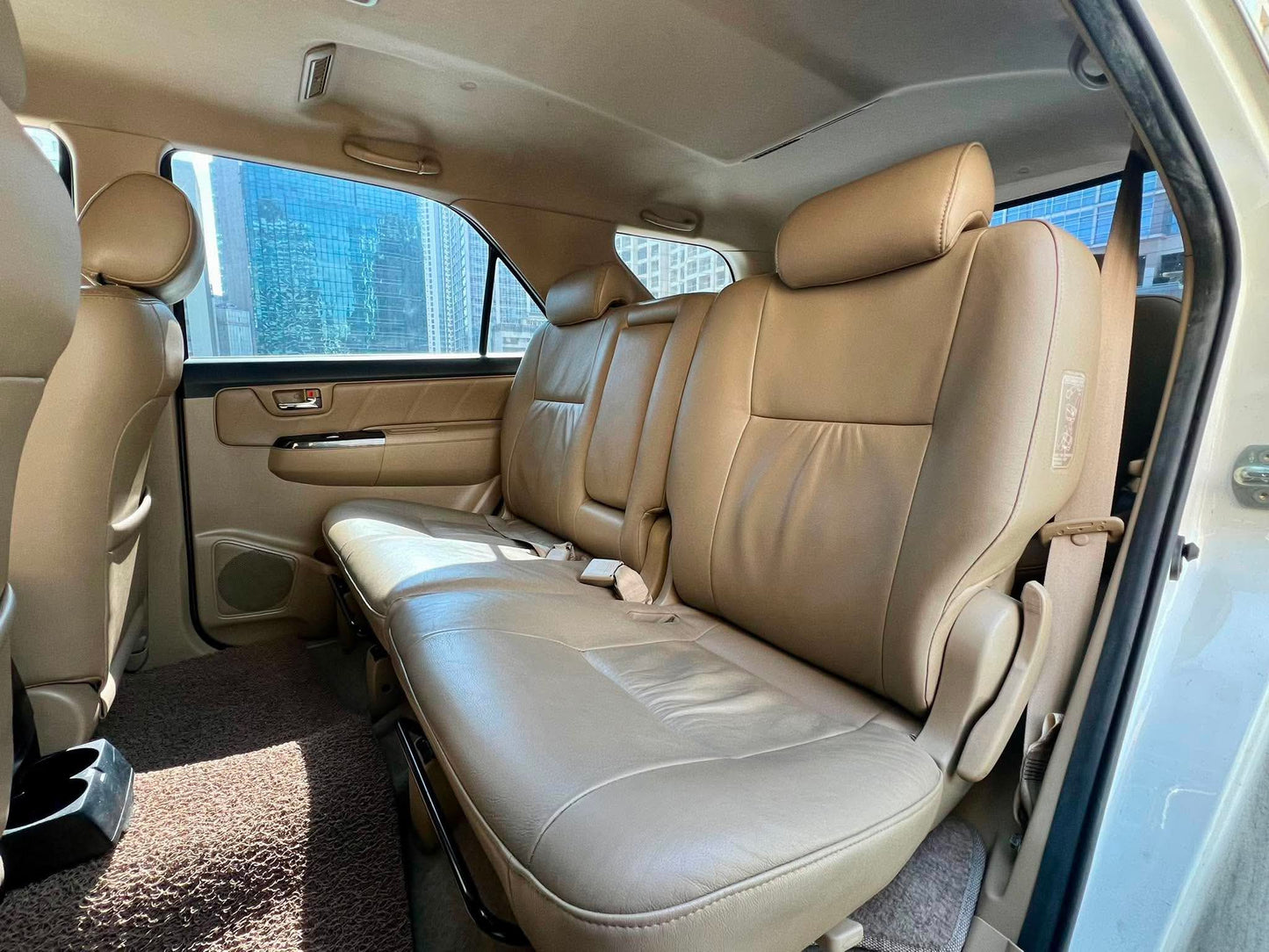 2014 Toyota Fortuner V 4x2 2.5, Automatic, Diesel