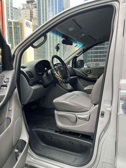 2011 Hyundai Grand Starex CVX 2.5, Automatic, Diesel