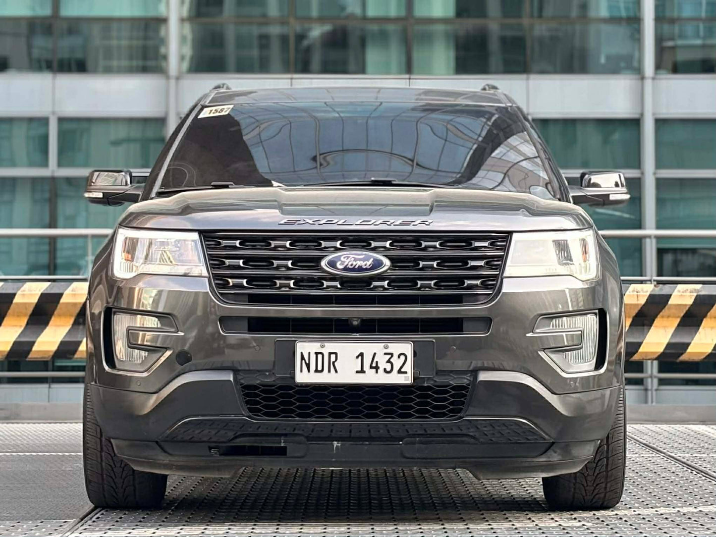 2017 Ford Explorer V6 4x4 3.5, Automatic, Gas