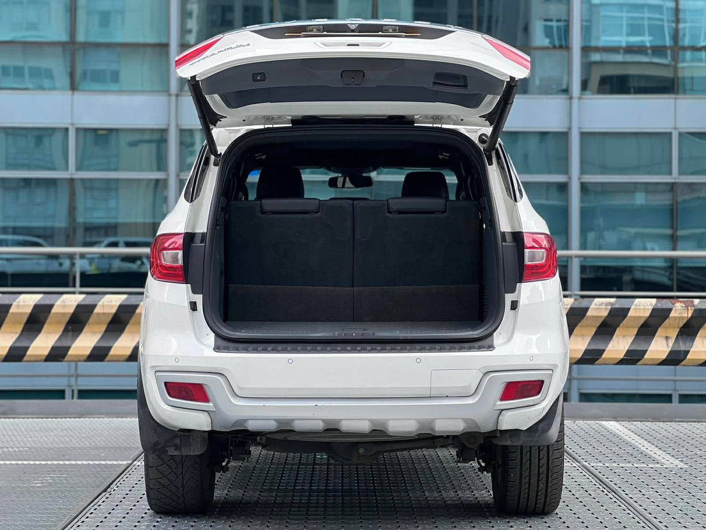 2017 Ford Everest Titanium Plus 4x2 2.2,  Automatic, Diesel