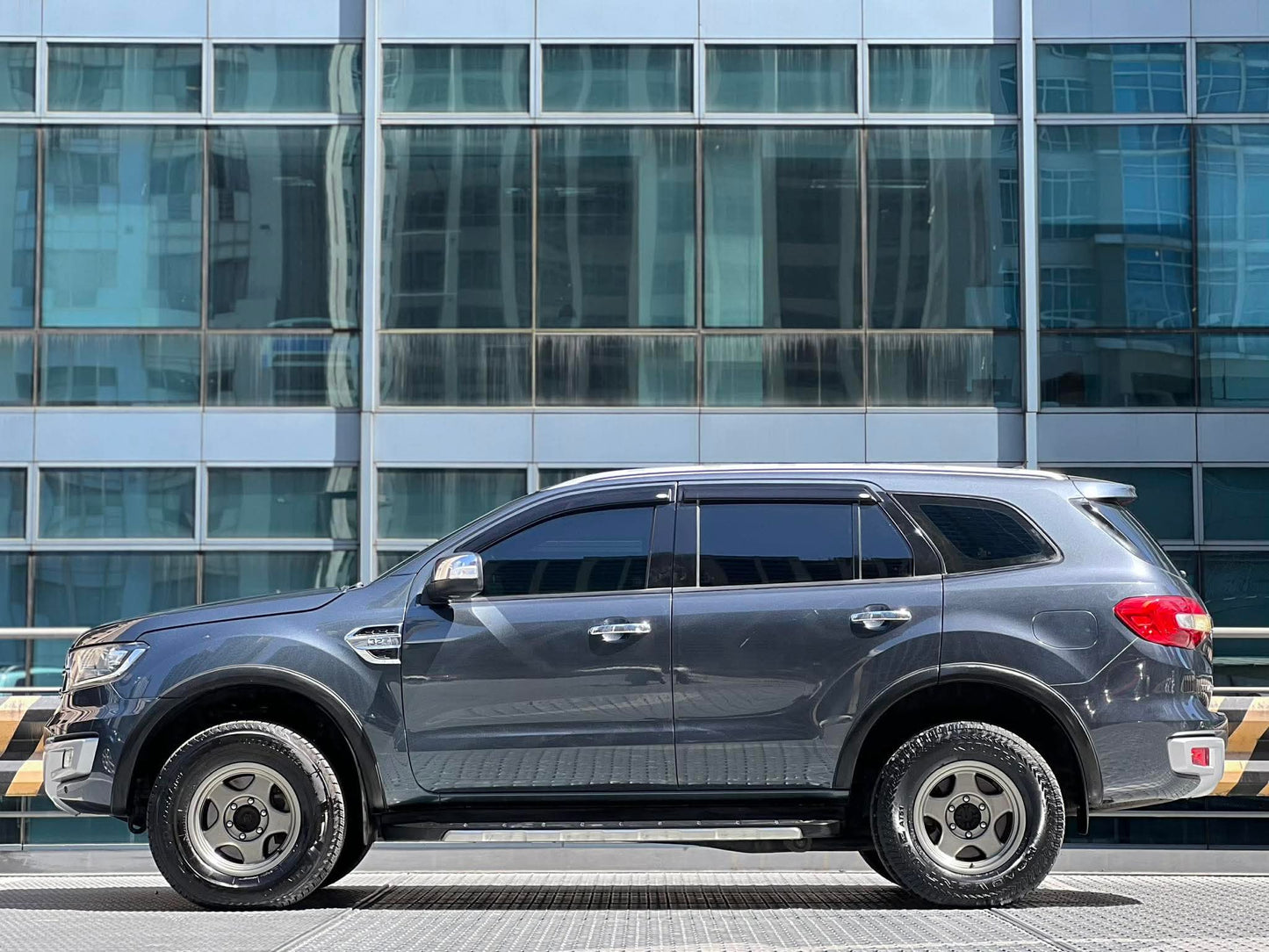 2015 Ford Everest 3.2 Titanium 4x4, Automatic, Diesel