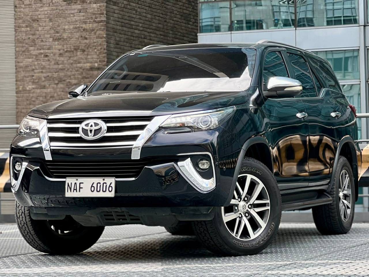 2018 Toyota Fortuner 4x2 V, Automatic, Diesel