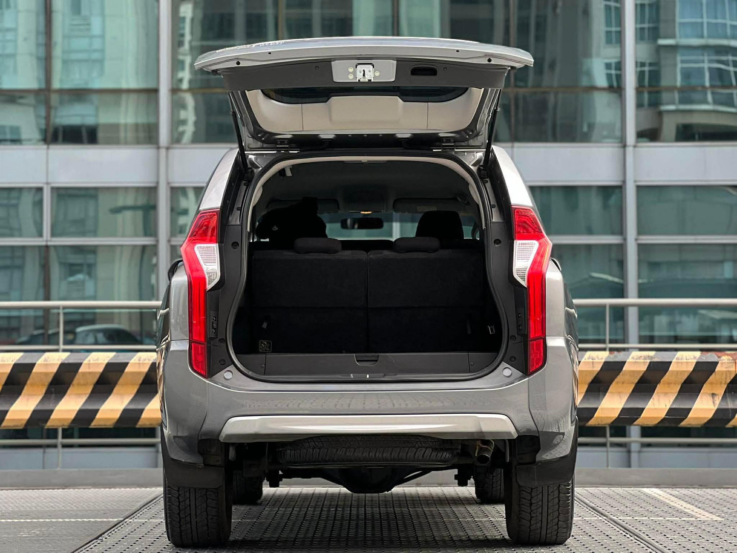 2019 Mitsubishi Montero GLX 4x2, Manual, Diesel