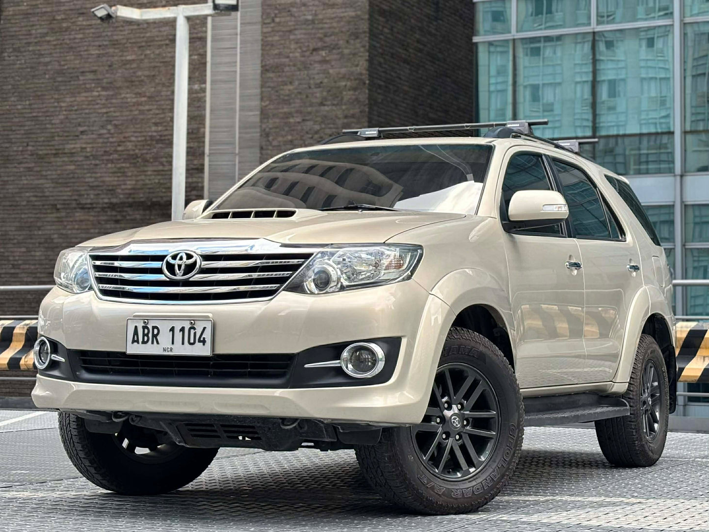 2015 Toyota Fortuner G 4x2 2.5, Manual, Diesel